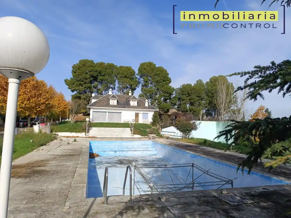 Chalet con terraza en venta en Calle Río Aragón 4, imagen 66