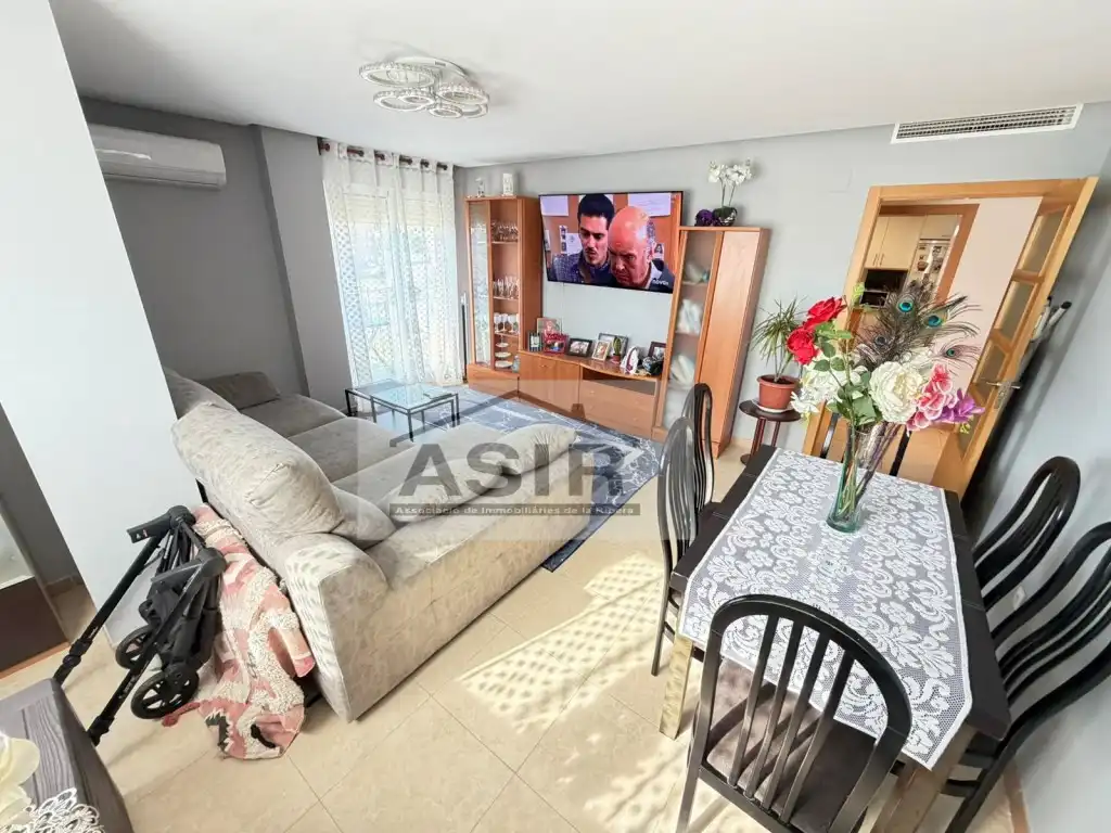 Wohnung mit Terrasse zum Verkauf in Calle Resalany, imagen 3