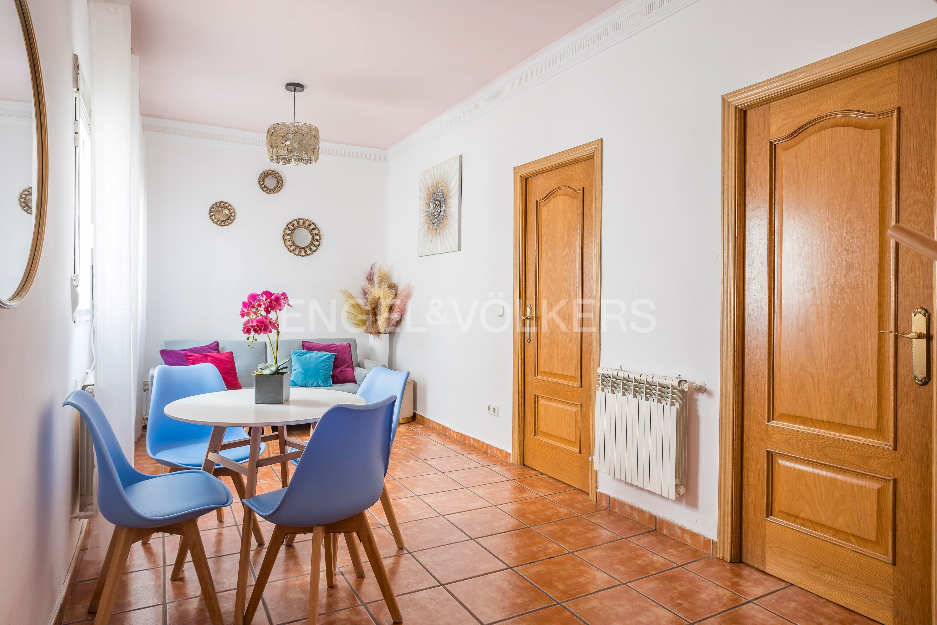 Living room of Apartment for sale in  Madrid Capital  with Air Conditioner and Heating