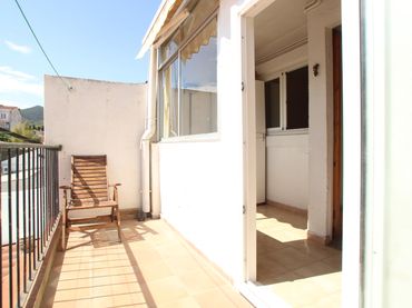 Piso con balcón en venta en Nucli Urbà