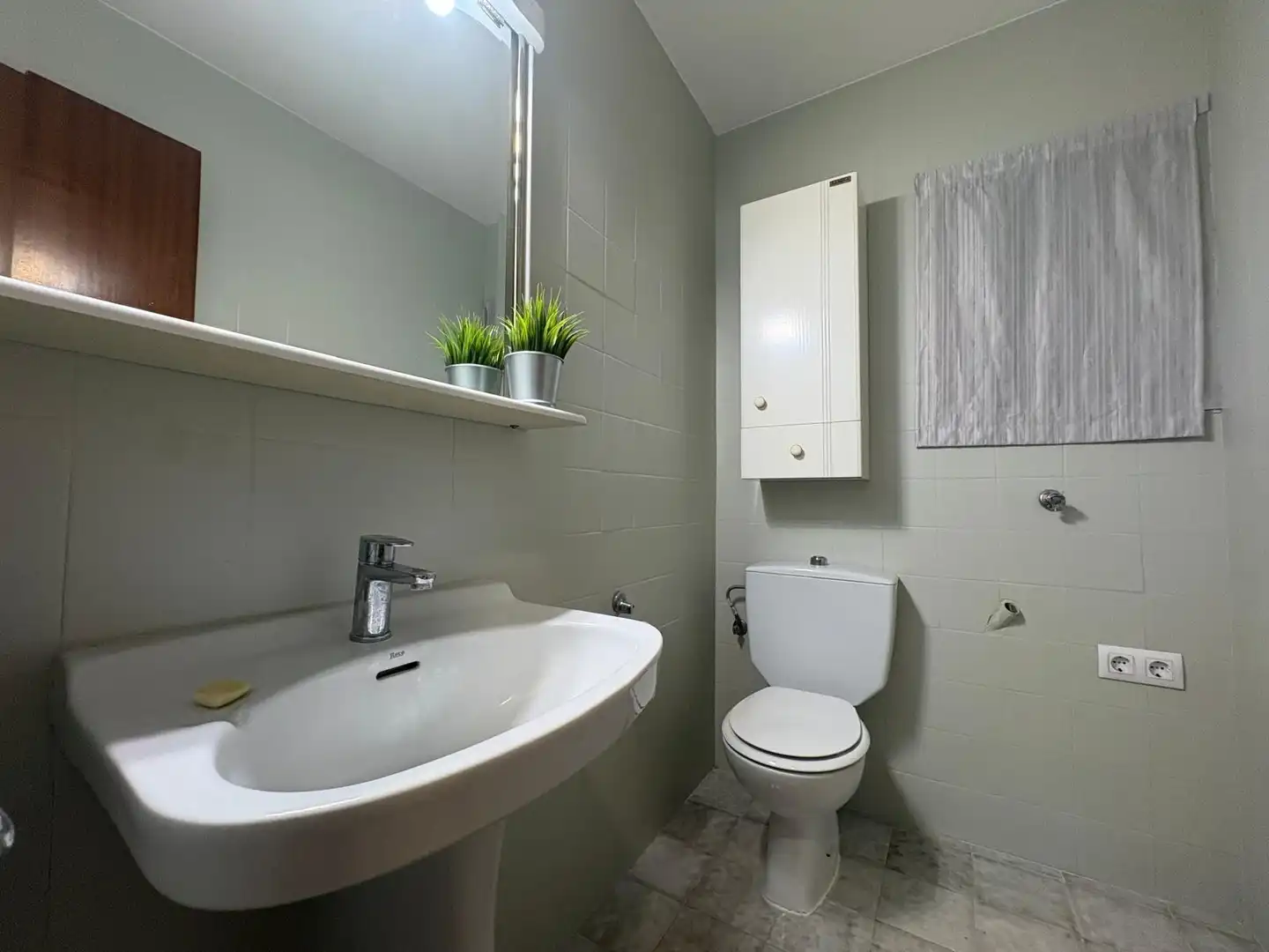Badezimmer von Wohnung zum Verkauf in Parque de la Bombilla  