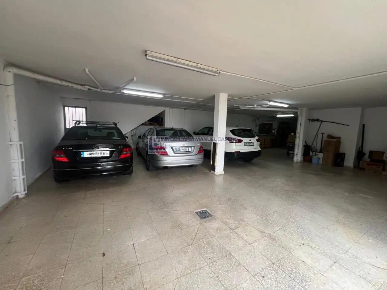 Aparcament de Casa o xalet en venda en Cáceres amb Calefacció, Jardí privat i Terrassa