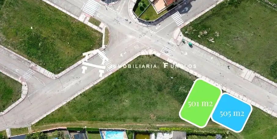 Lands and plots for sale in Avenida Carlos V, imagen 2