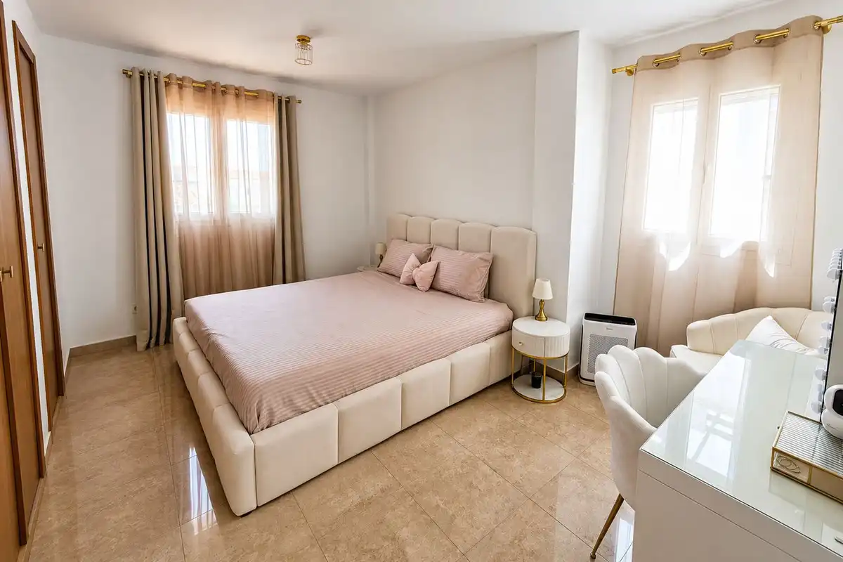 Casa con jardín en venta en Manilva Pueblo, imagen 2