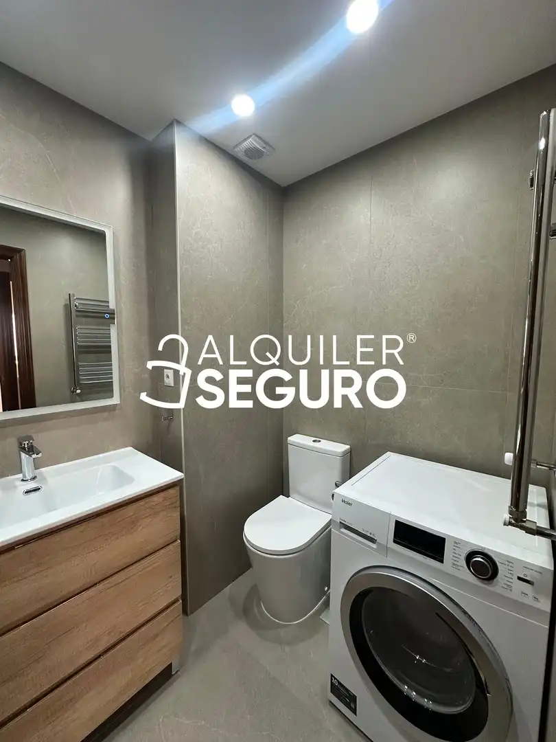 Piso de alquiler en de las Retamas, Prado Santo Domingo - Ensanche