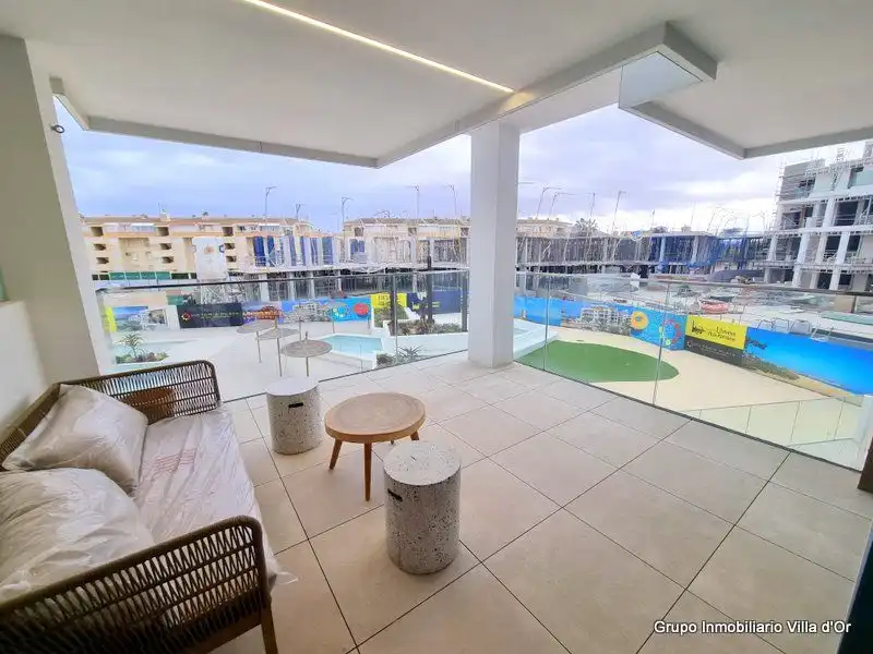 Terraza de Ático en venta en Dénia con Aire acondicionado, Calefacción y Piscina comunitaria