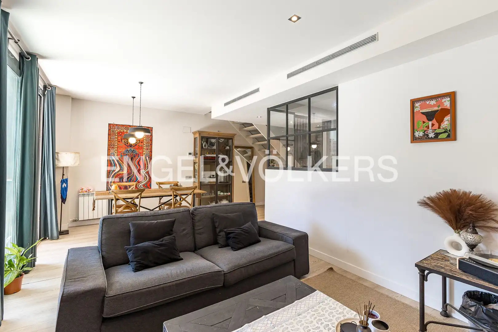 Living room of Duplexes for sale in Barcelona  with Air Conditioner, Heating and Terrace