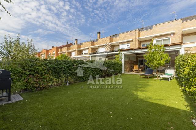 Casa adosada en Venta en Alcalá Magna