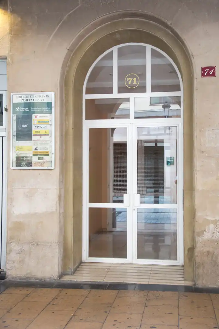 Ufficio con ascensore in affitto a Logroño - Portales, imagen 9