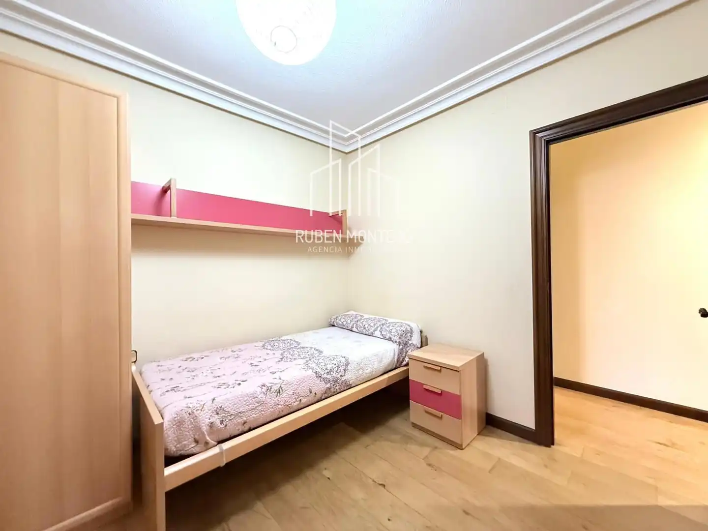 Schlafzimmer von Wohnung zur Miete in Salamanca mit Heizung, Parkett und Terrasse