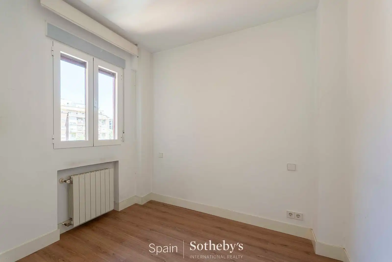 Bedroom of Attic for sale in Madrid  with Air Conditioner, Heating and Terrace