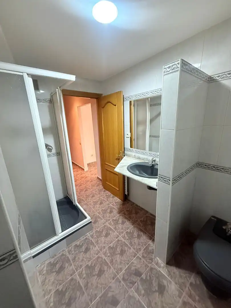 Badezimmer von Wohnung zum Verkauf in Getafe mit Heizung