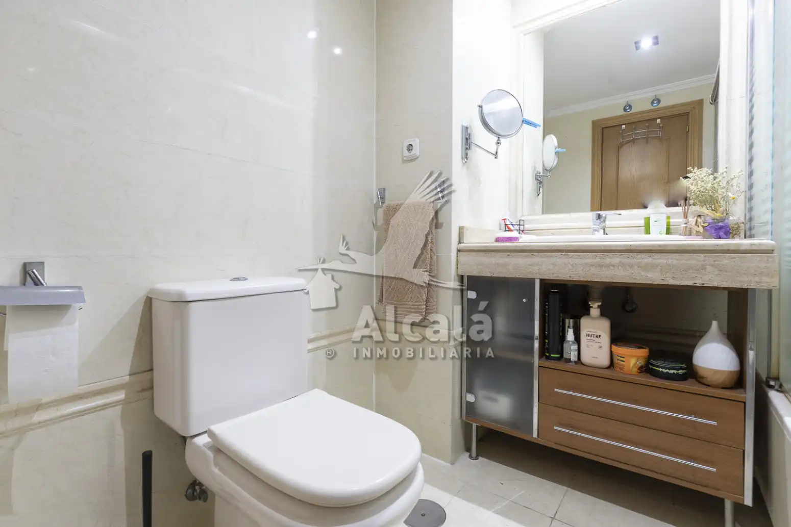 Bathroom of Flat for sale in Alcalá de Henares  with Air Conditioner, Heating and Private garden
