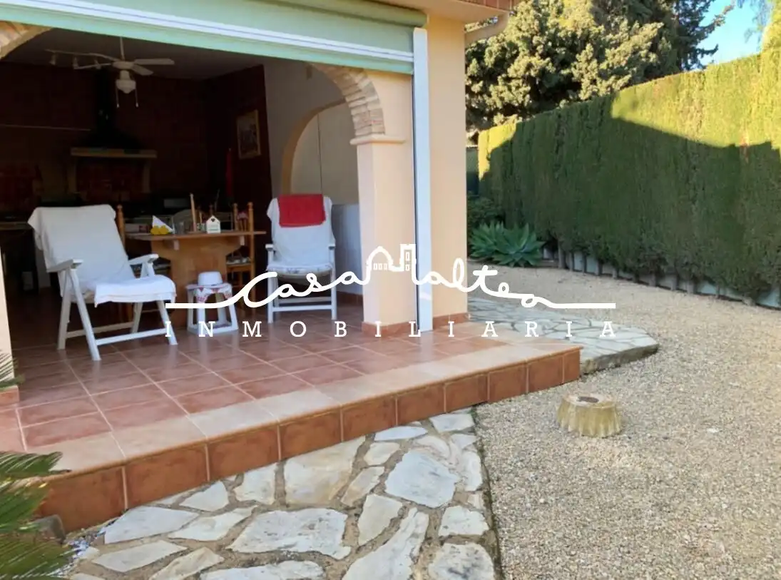 Vista exterior de Casa o chalet en venta en La Nucia con Aire acondicionado, Jardín privado y Trastero