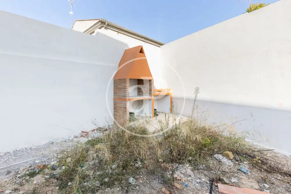 Casa aparellada amb terrassa en venda a Godelleta, imagen 42