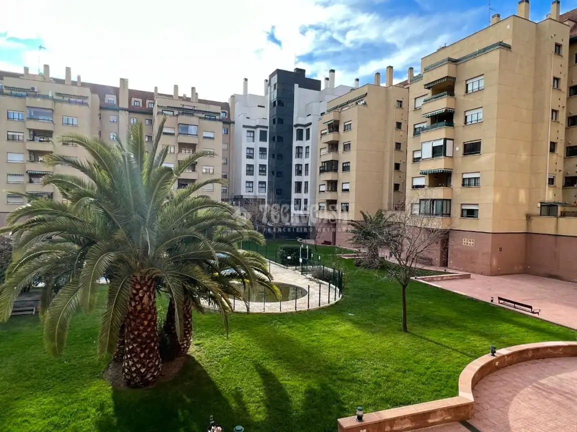 Exterior view of Flat for sale in Alcalá de Henares  with Terrace