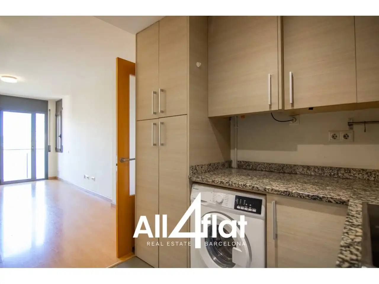 Cocina de Piso de alquiler en Barcelona con Parquet, Terraza y Amueblado