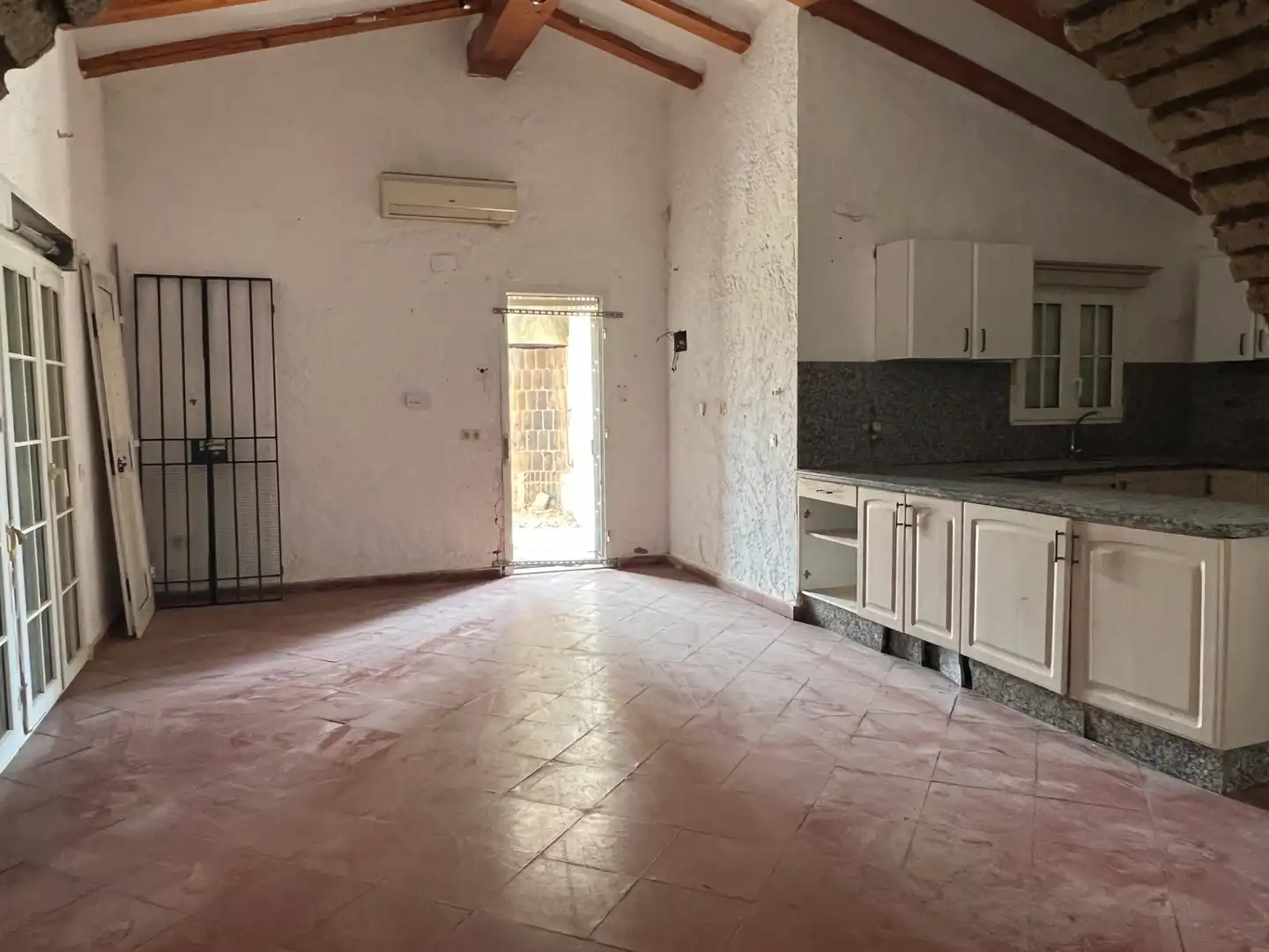 Chalet con piscina en venta en Calle Utrera 9, imagen 7