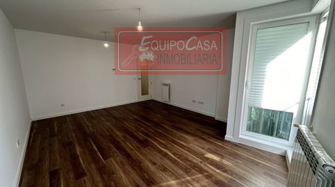 Foto 2 de Piso en venta en San Roque - As Fontiñas, Lugo Capital