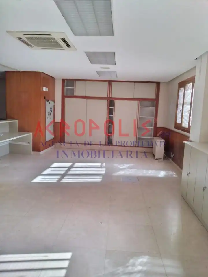 Commercial properties for sale in Villafáfila