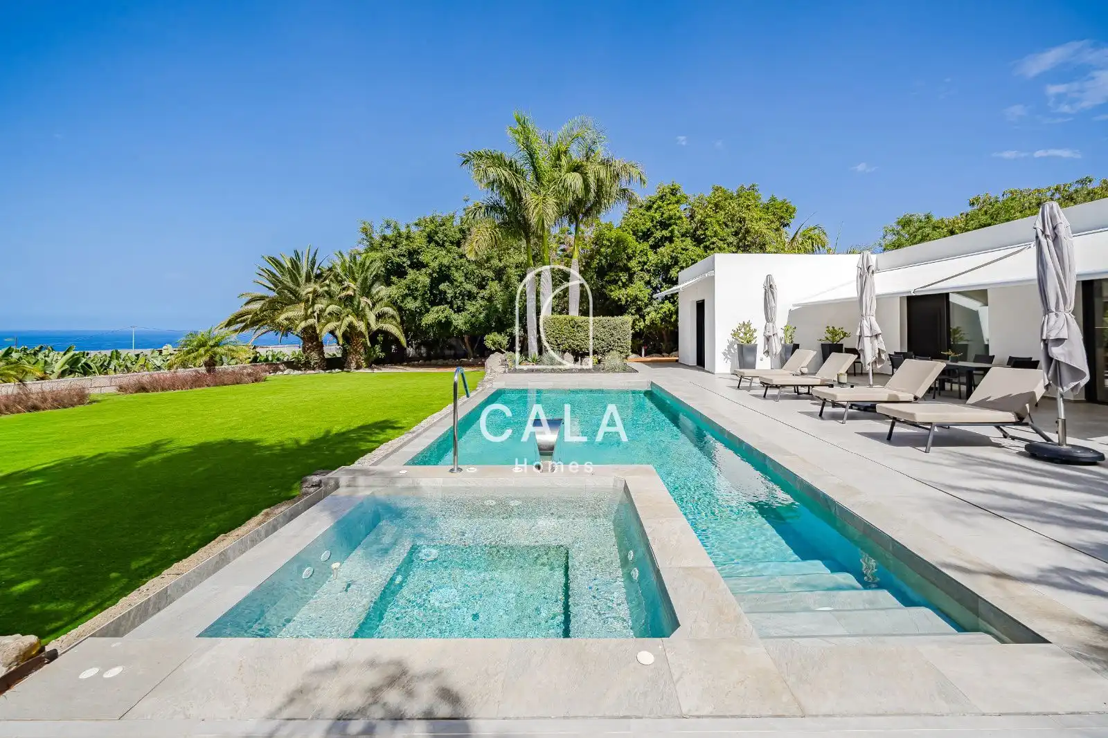 Exterior view of Houses for sale in Marazul - Ricasa