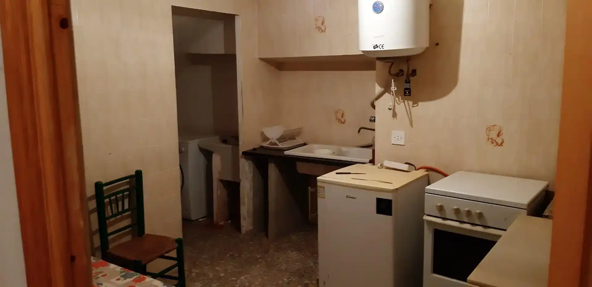Cuina de Pis en venda en Ojos Negros amb Traster, Moblat i TV