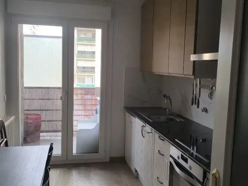 Kitchen of Flat for rent in  Logroño  with Balcony