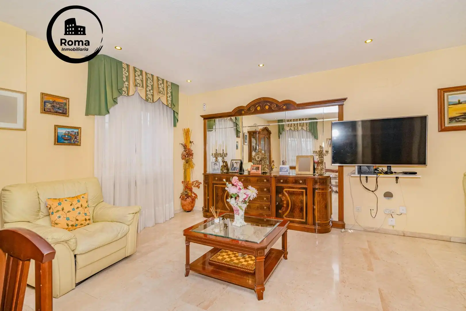 Casa aparellada amb jardí en venda a La Zubia Ciudad, imagen 8