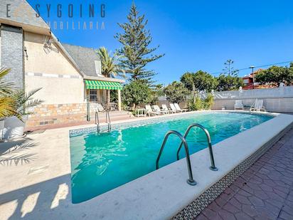 Piscina de Casa o xalet en venda en San Vicente del Raspeig / Sant Vicent del Raspeig amb Aire condicionat, Terrassa i Piscina