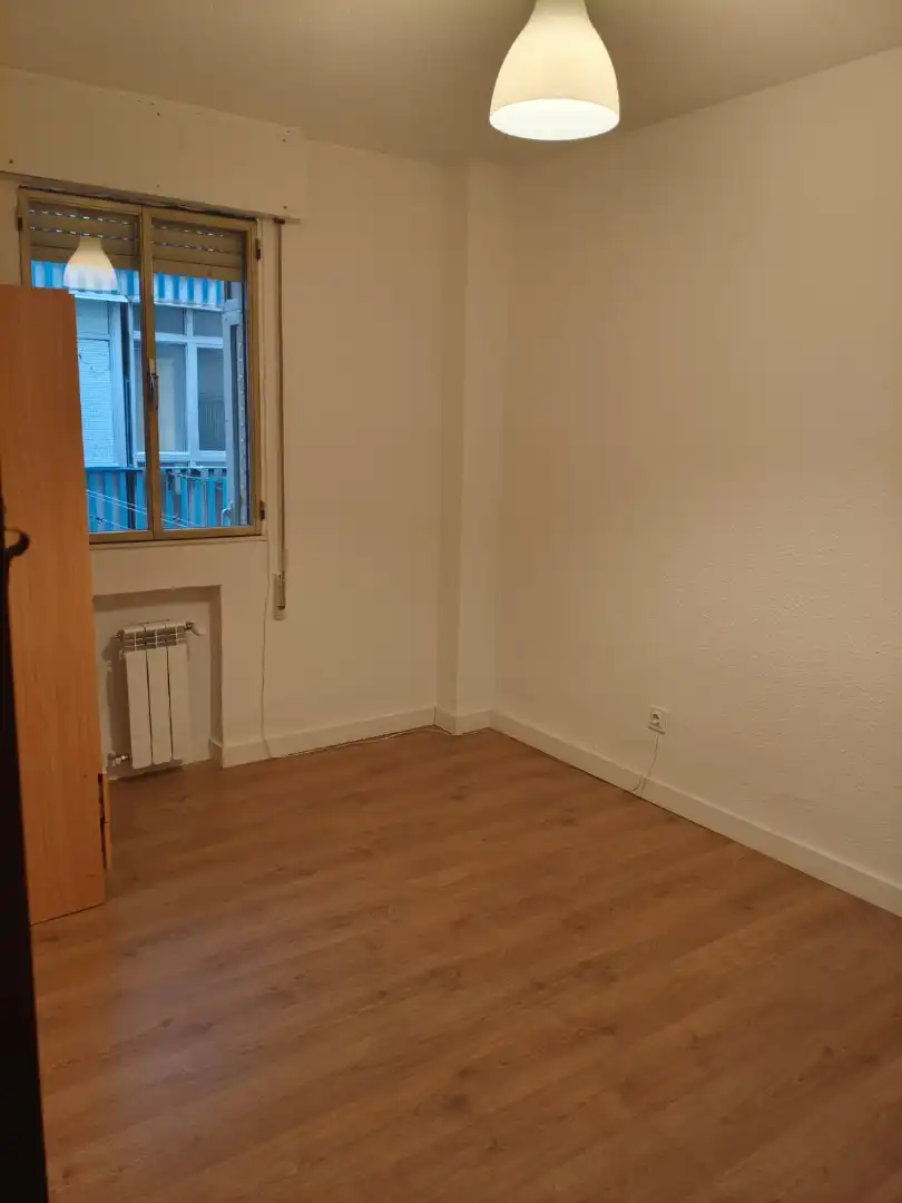 Bedroom of Flat for sale in Alcalá de Henares  with Heating, Terrace and Furnished