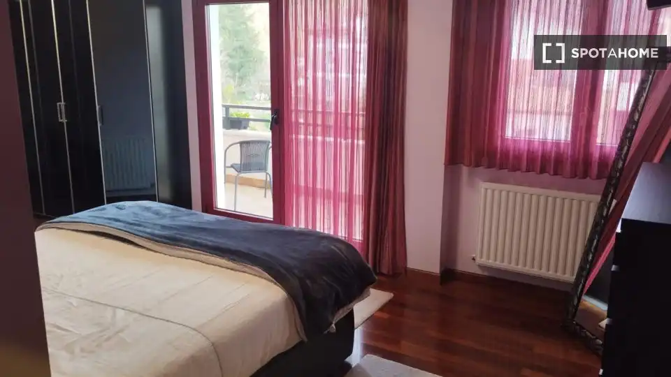 Habitación de Apartamento para compartir en Areatza con Aire acondicionado, Calefacción y Terraza