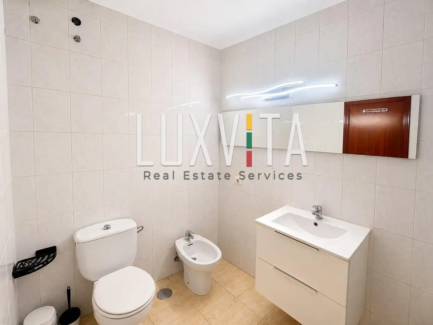 Baño de Apartamento en venta en Adeje con Amueblado y Piscina comunitaria