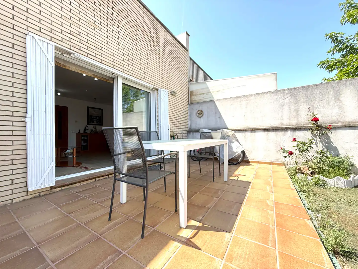 Reihenhaus mit Garten zum Verkauf in Carrer Jacint Verdaguer, imagen 4