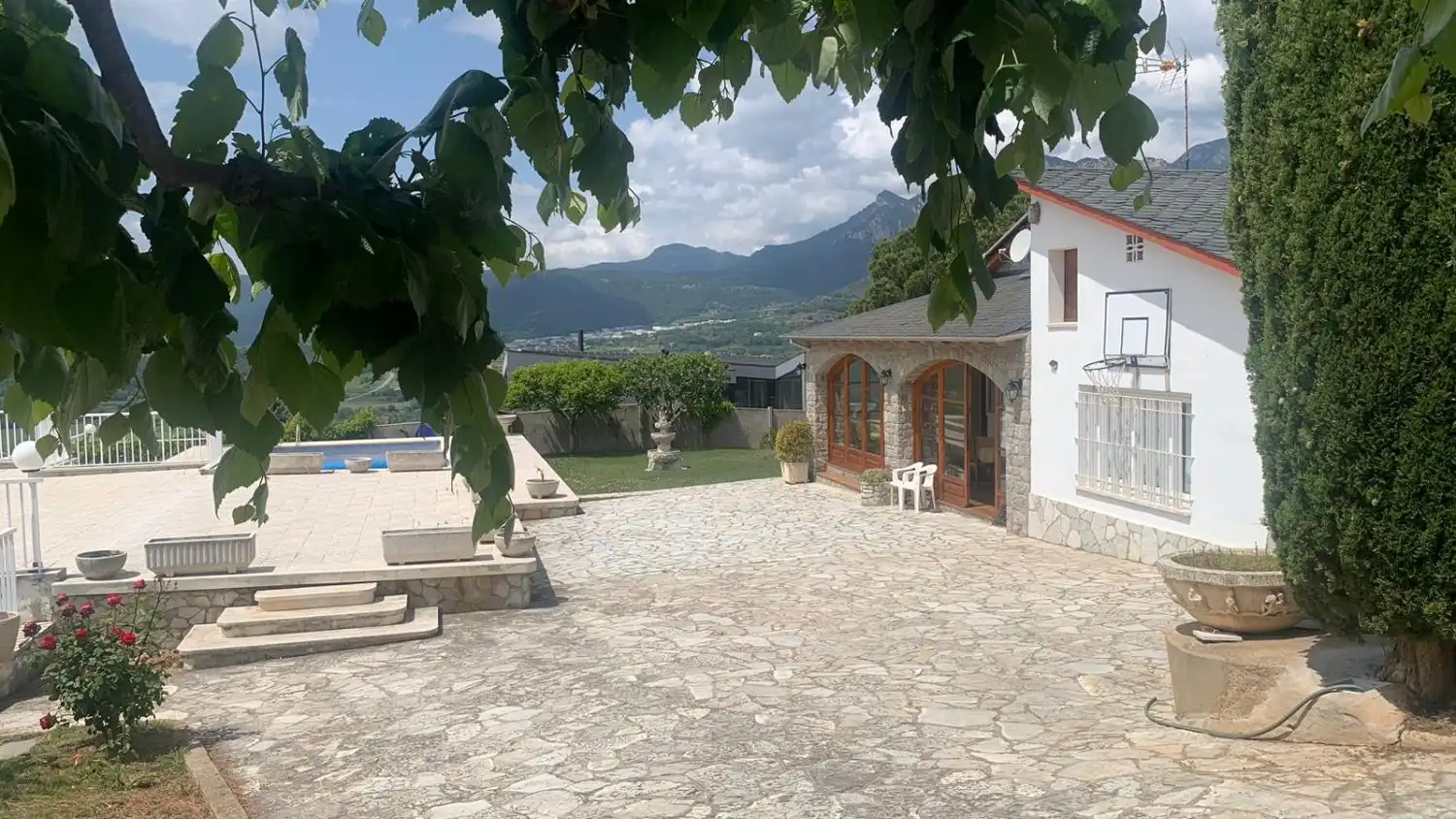 Jardín de Casa o chalet en venta en Berga con Calefacción, Jardín privado y Terraza