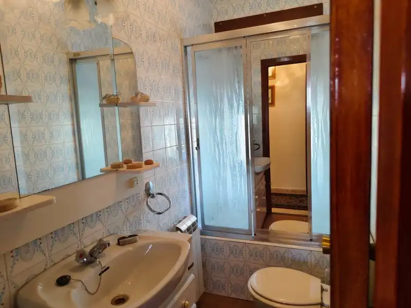 Baño de Casa o chalet en venta en Valdemanco con Calefacción, Terraza y Piscina