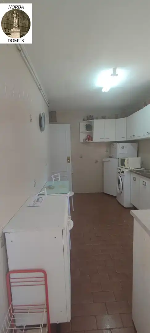 Cocina de Planta baja en venta en Cáceres con Jardín privado, Terraza y Amueblado