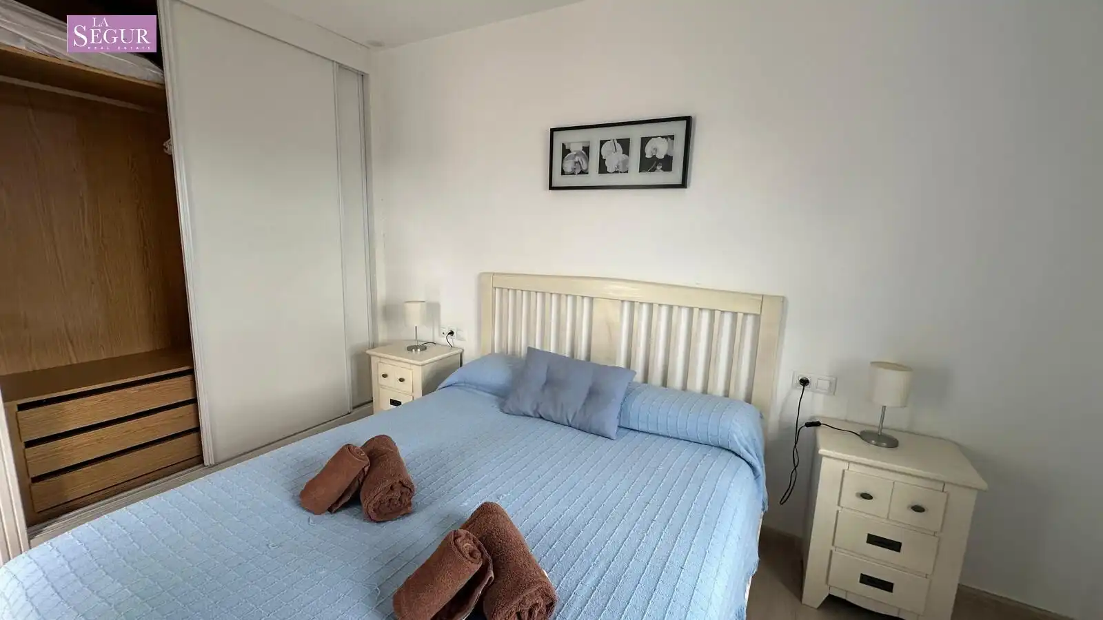 Bedroom of Flat for sale in Conil de la Frontera  with Terrace, Furnished and Community pool
