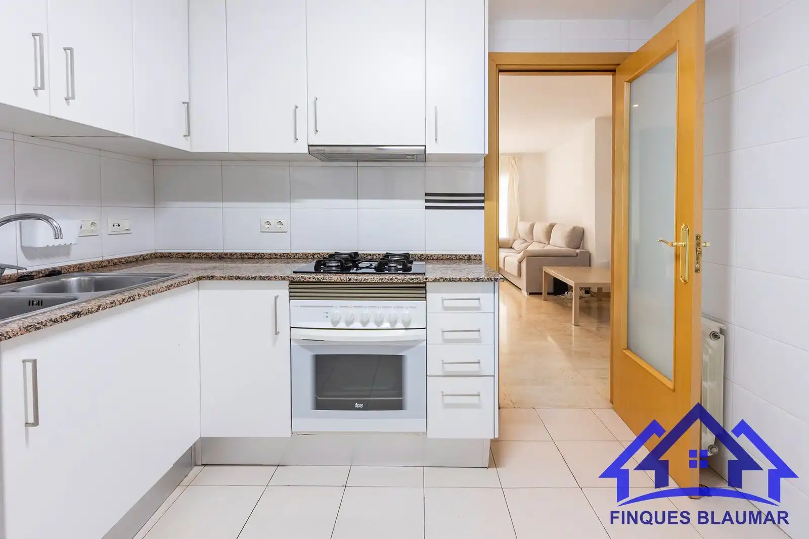 Küche von Wohnung zum Verkauf in Arenys de Mar mit Heizung und Terrasse