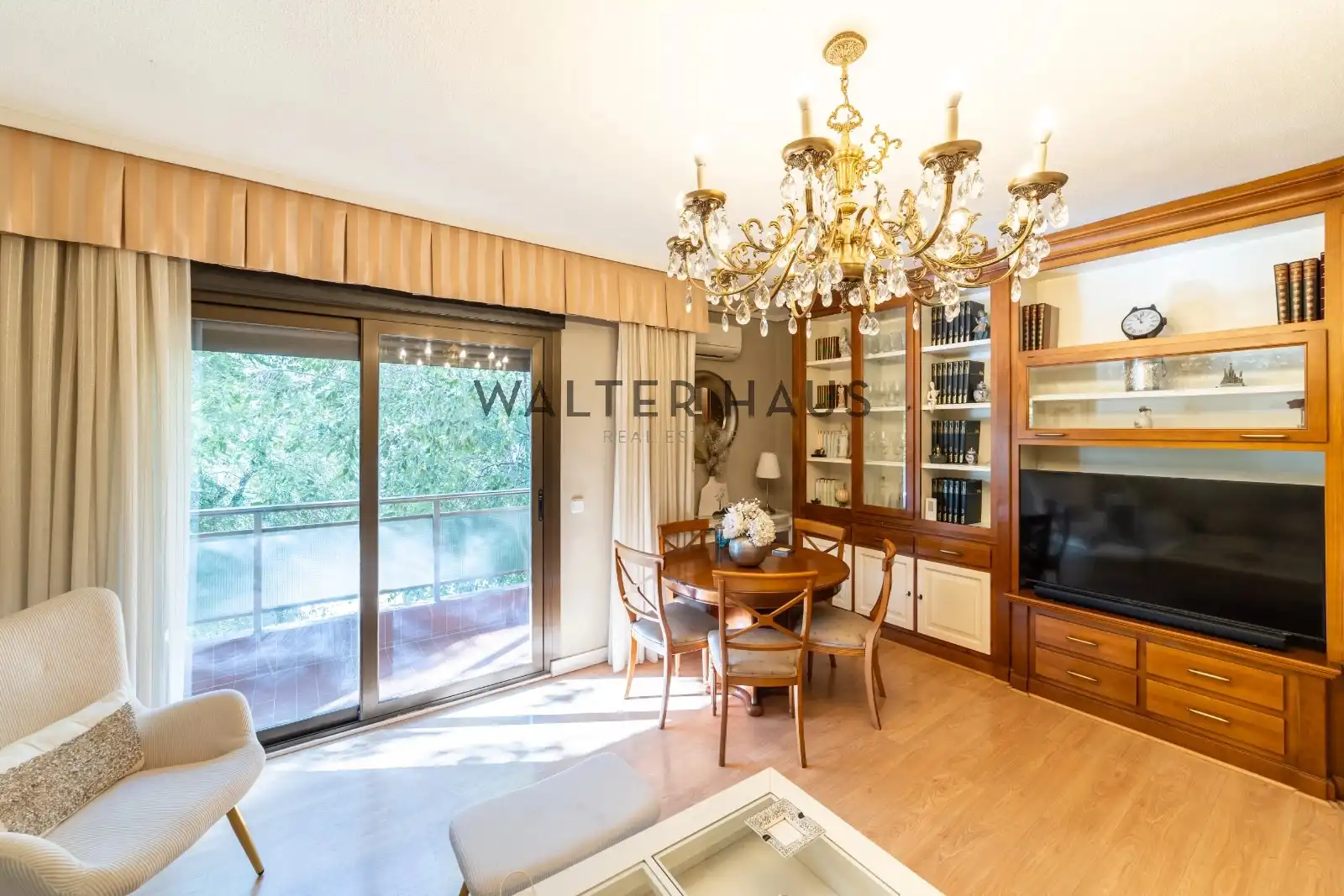 Flat with lift for sale in Travesía Santa María Magdalena, imagen 5