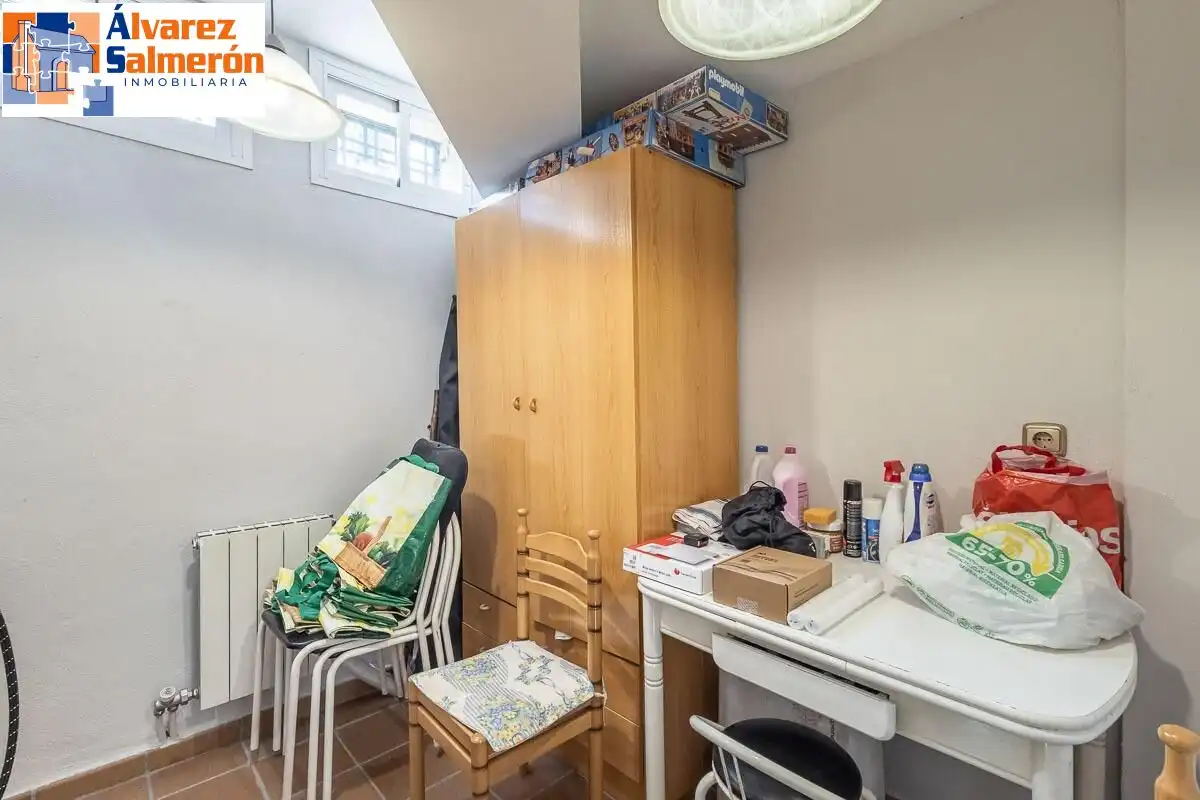 Schlafzimmer von Einfamilien-Reihenhaus zum Verkauf in Granada mit Privatgarten, Terrasse und Schwimmbad