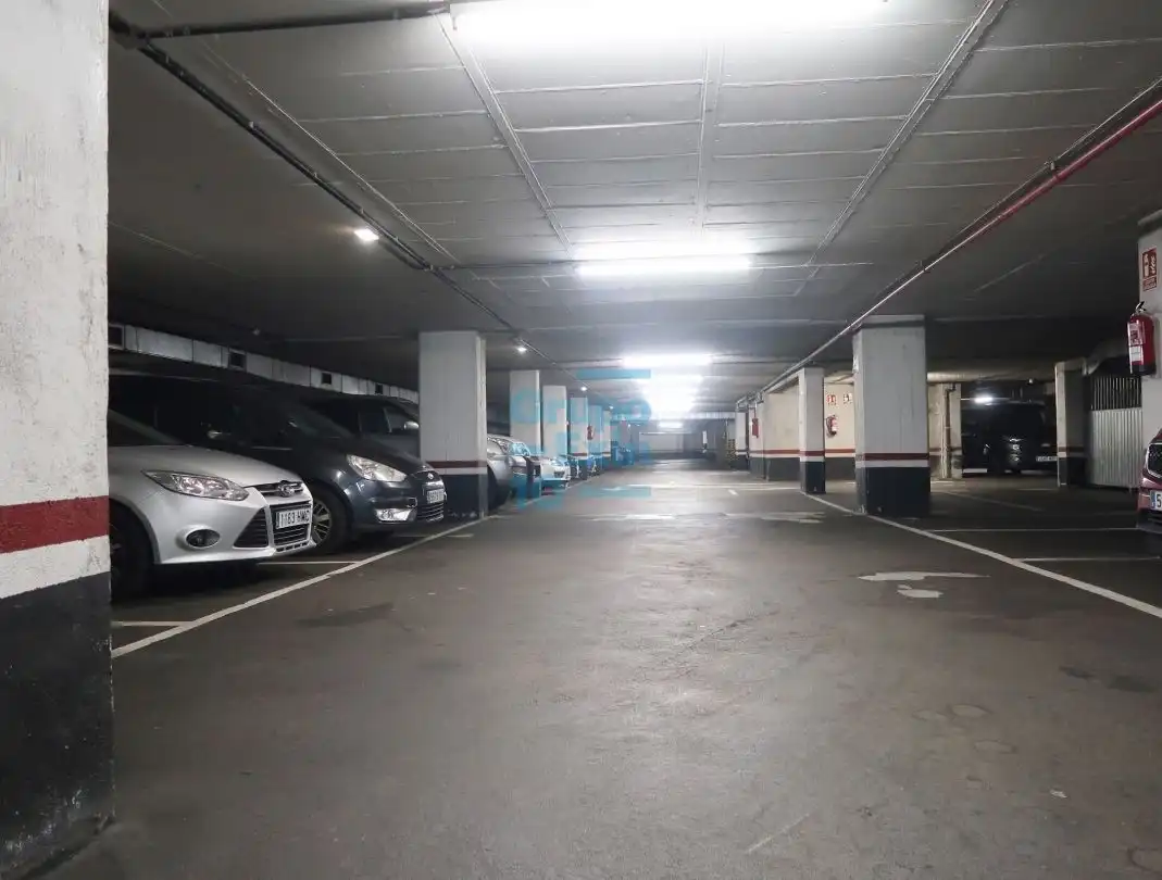 Parkplatz von Garage zum Verkauf in Amara - Berri