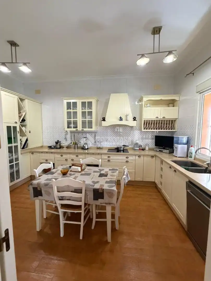 Cuina de Casa o xalet en venda en Dos Hermanas amb Aire condicionat