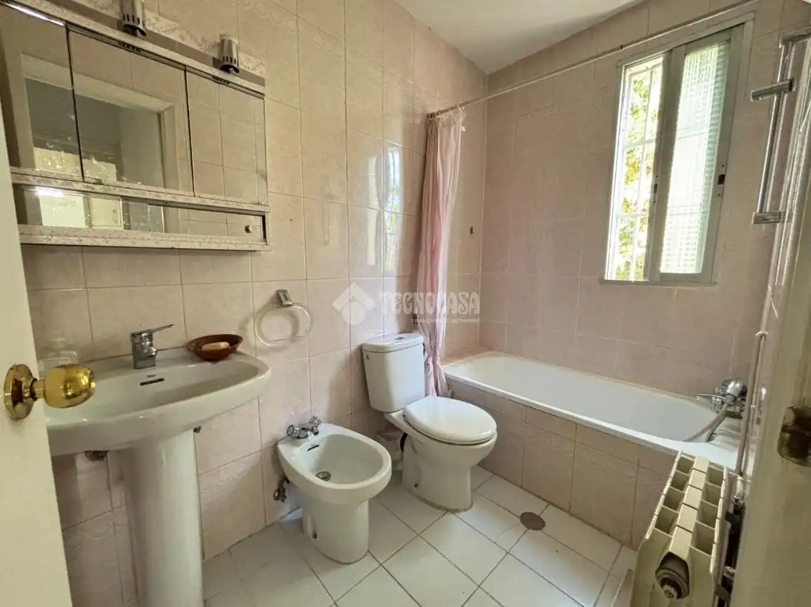 Baño de Piso en venta en Madrid con Aire acondicionado, Calefacción y Parquet