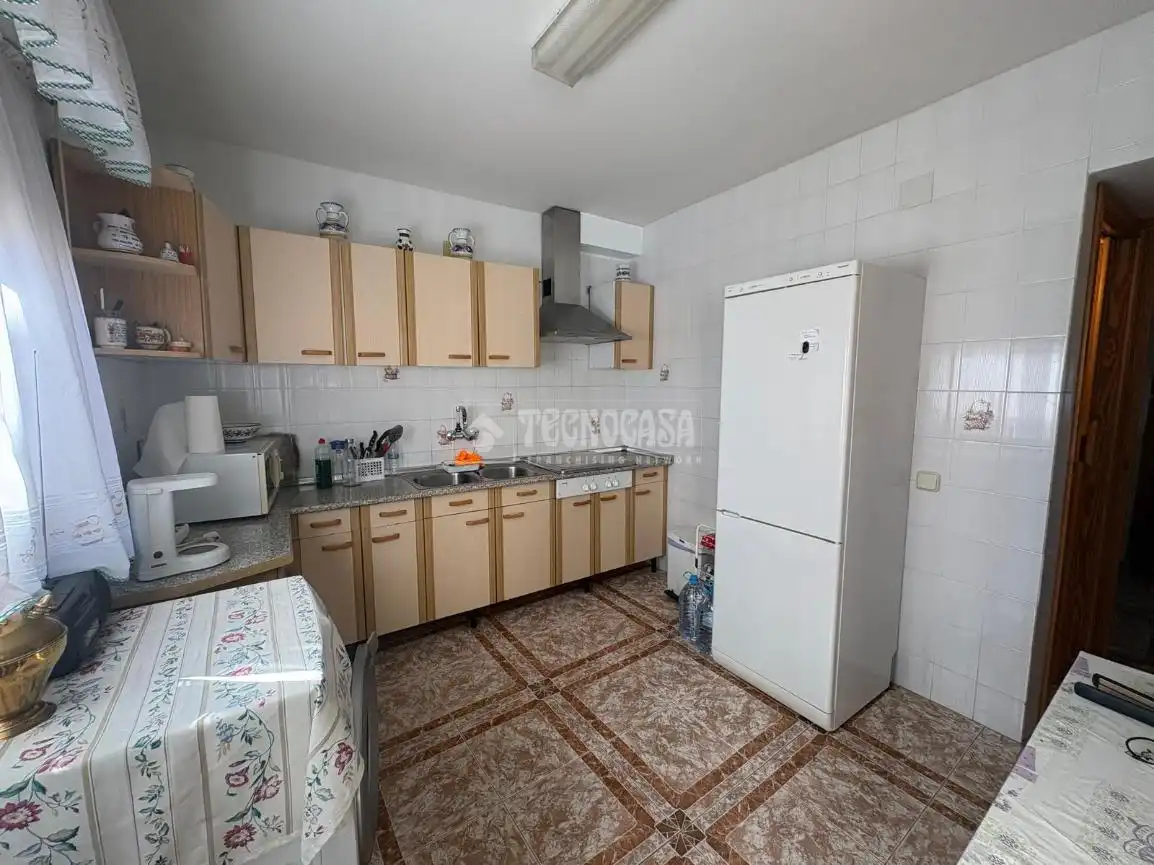 Cocina de Casa adosada en venta en Calera y Chozas con Aire acondicionado, Calefacción y Terraza