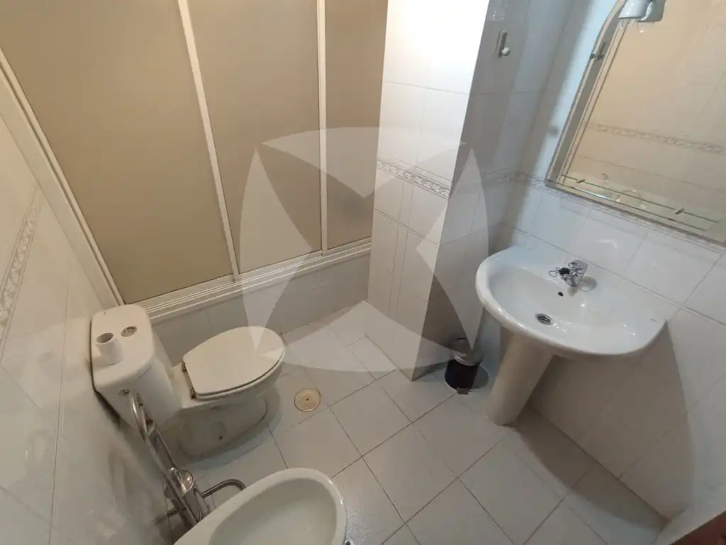 Baño de Piso de alquiler en Badajoz con Aire acondicionado, Terraza y Amueblado