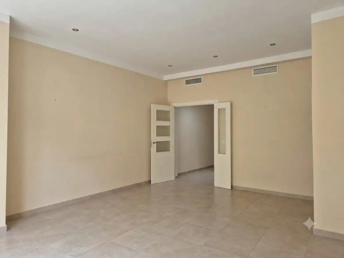 Piso de alquiler en Lucena con Aire acondicionado, Terraza y Amueblado
