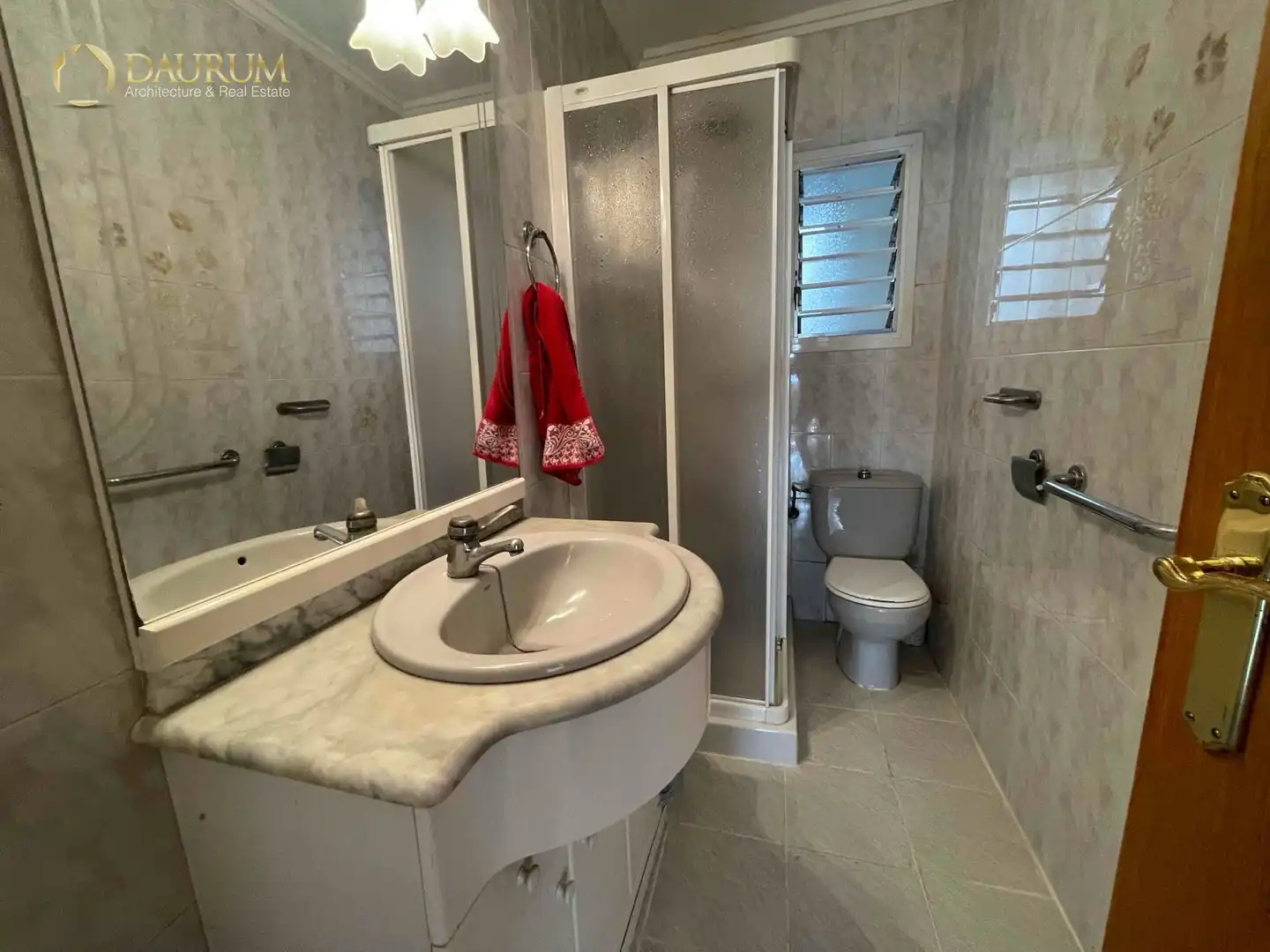 Baño de Piso en venta en Valencia con Terraza