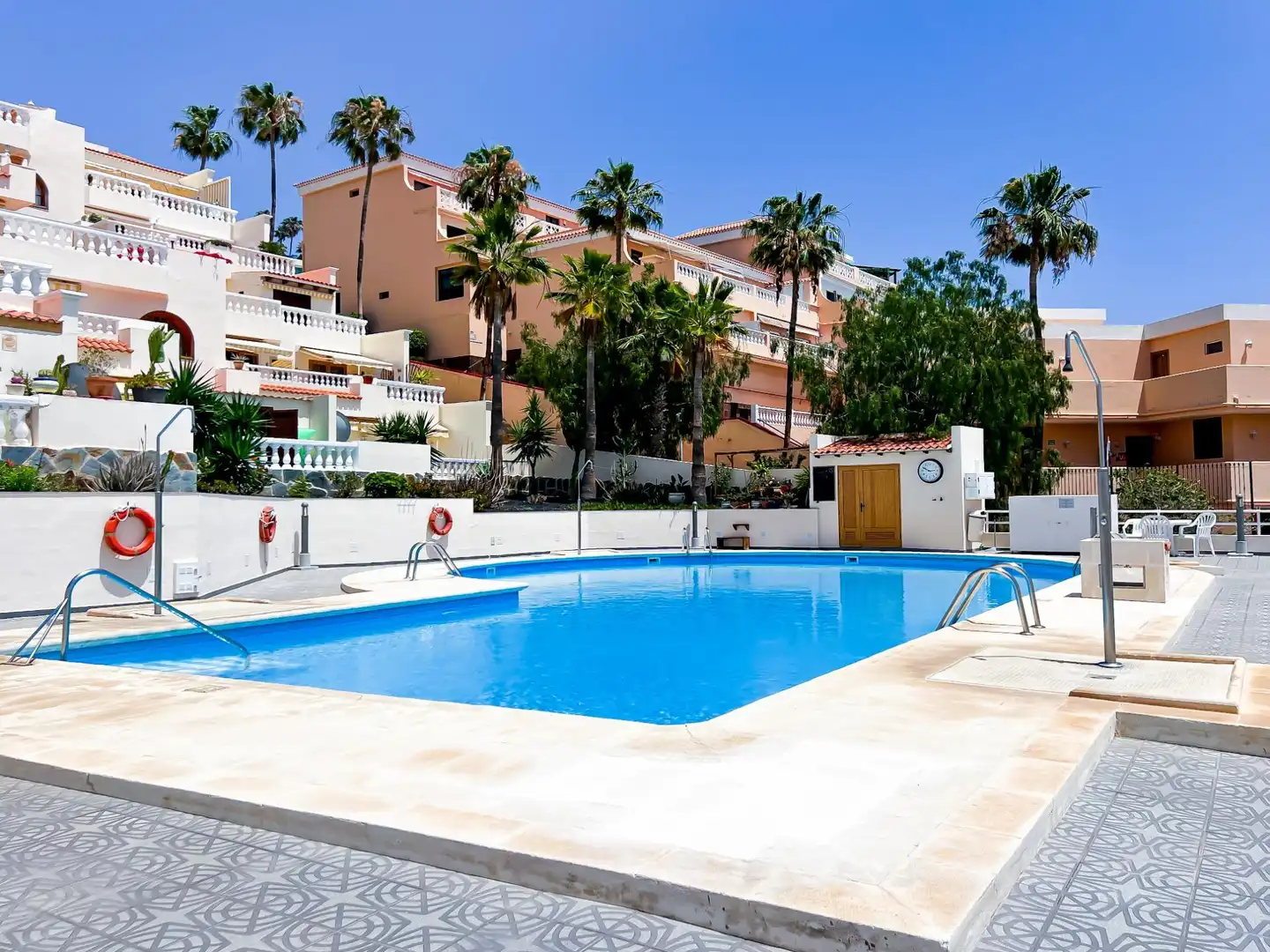 Piscina de Apartamento en venta en Adeje con Aire acondicionado, Terraza y Amueblado