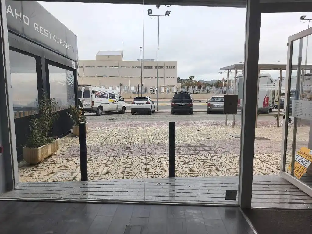 Vista exterior de Local en venta en Mazarrón con Terraza