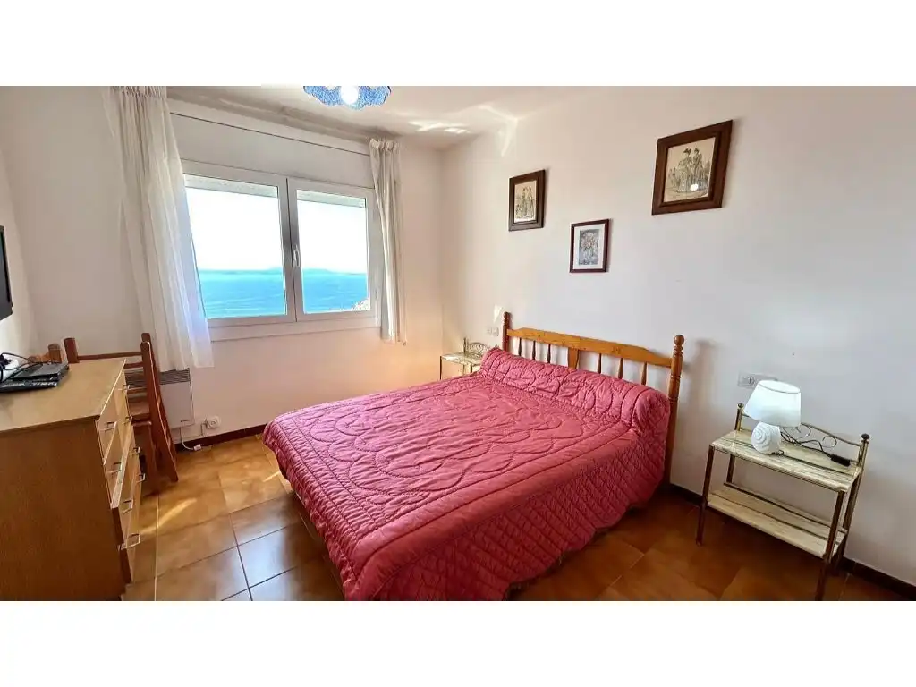 Schlafzimmer von Einfamilien-Reihenhaus zum Verkauf in Roses